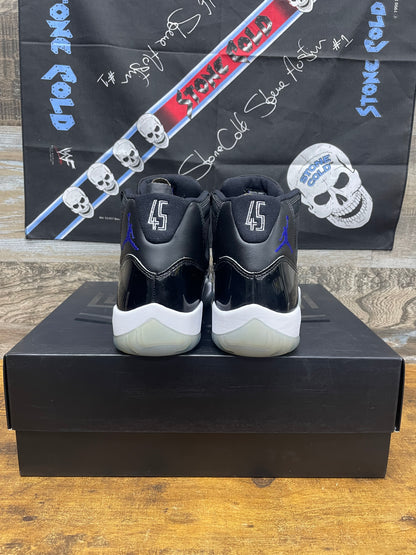 Air Jordan 11 "Space Jam" sneaker 9.5