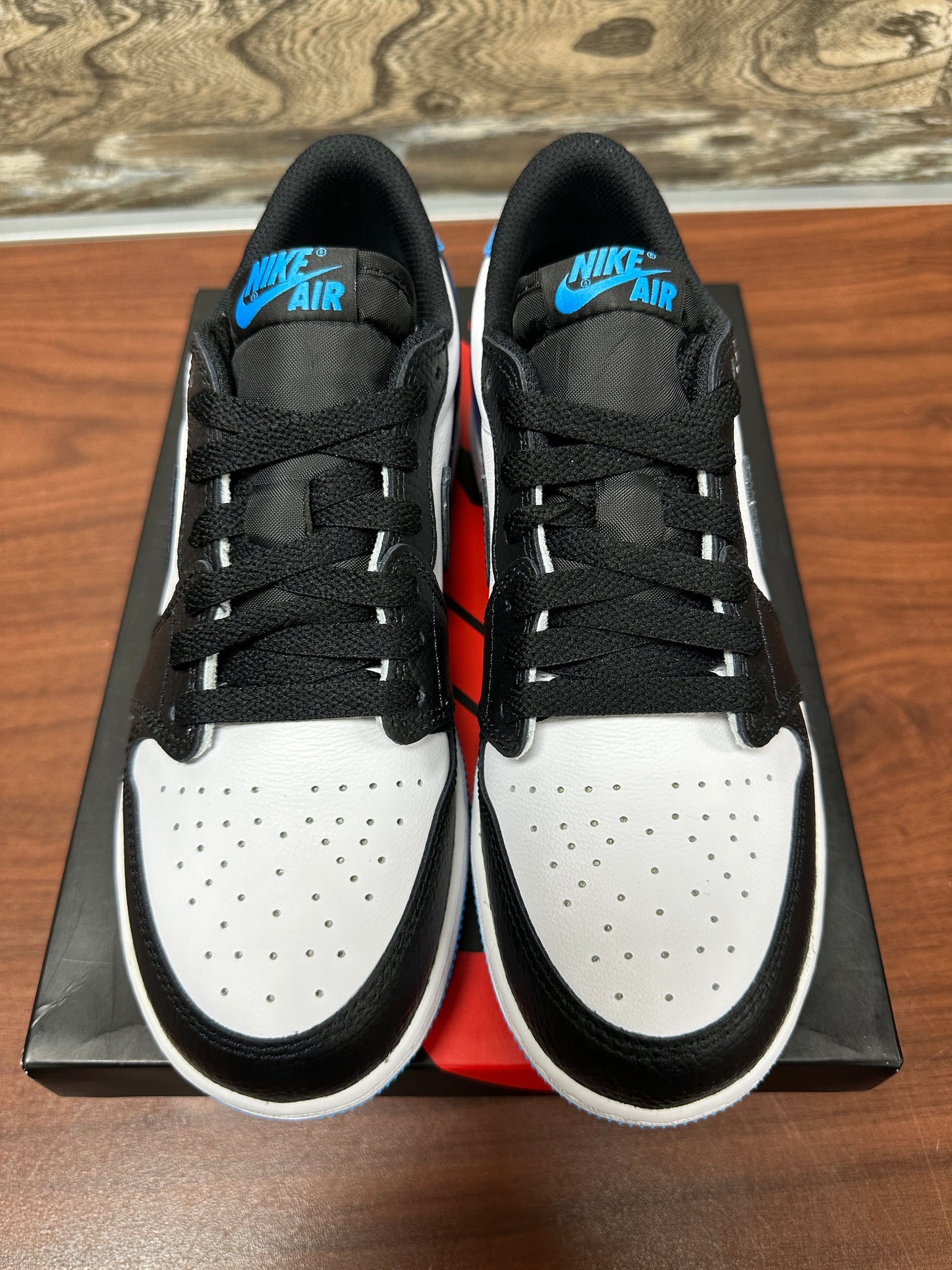 Jordan 1 low powder blue 5.5y (7W) New