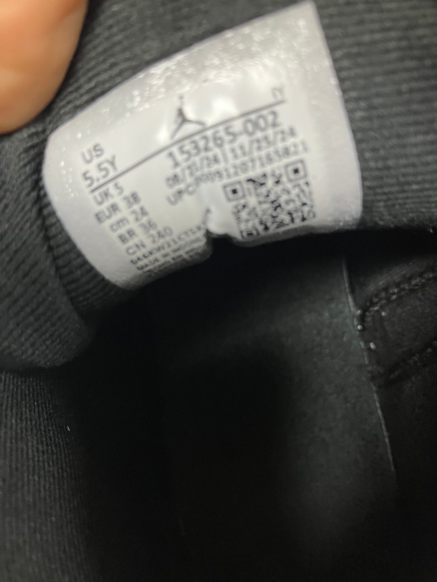 5.5y-Air Jordan 12 Black/Varsity Red ‘Flu Game’ 2016