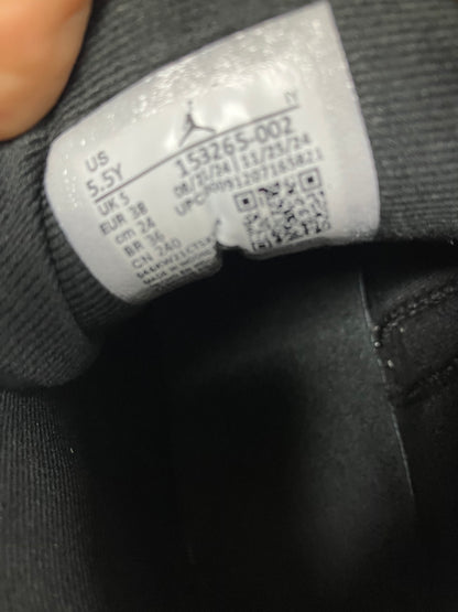5.5y-Air Jordan 12 Black/Varsity Red ‘Flu Game’ 2016