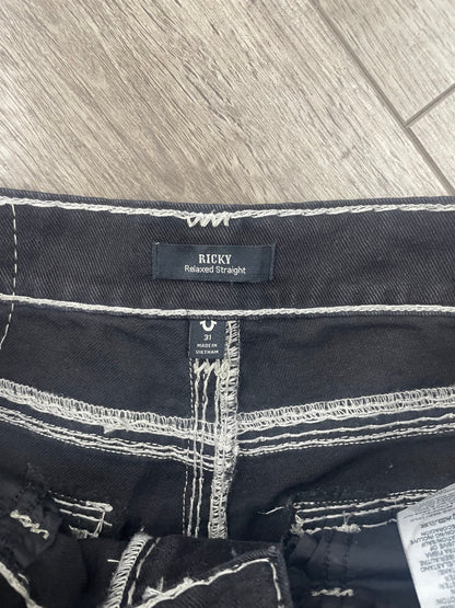 31 - True Religion Big T Jeans