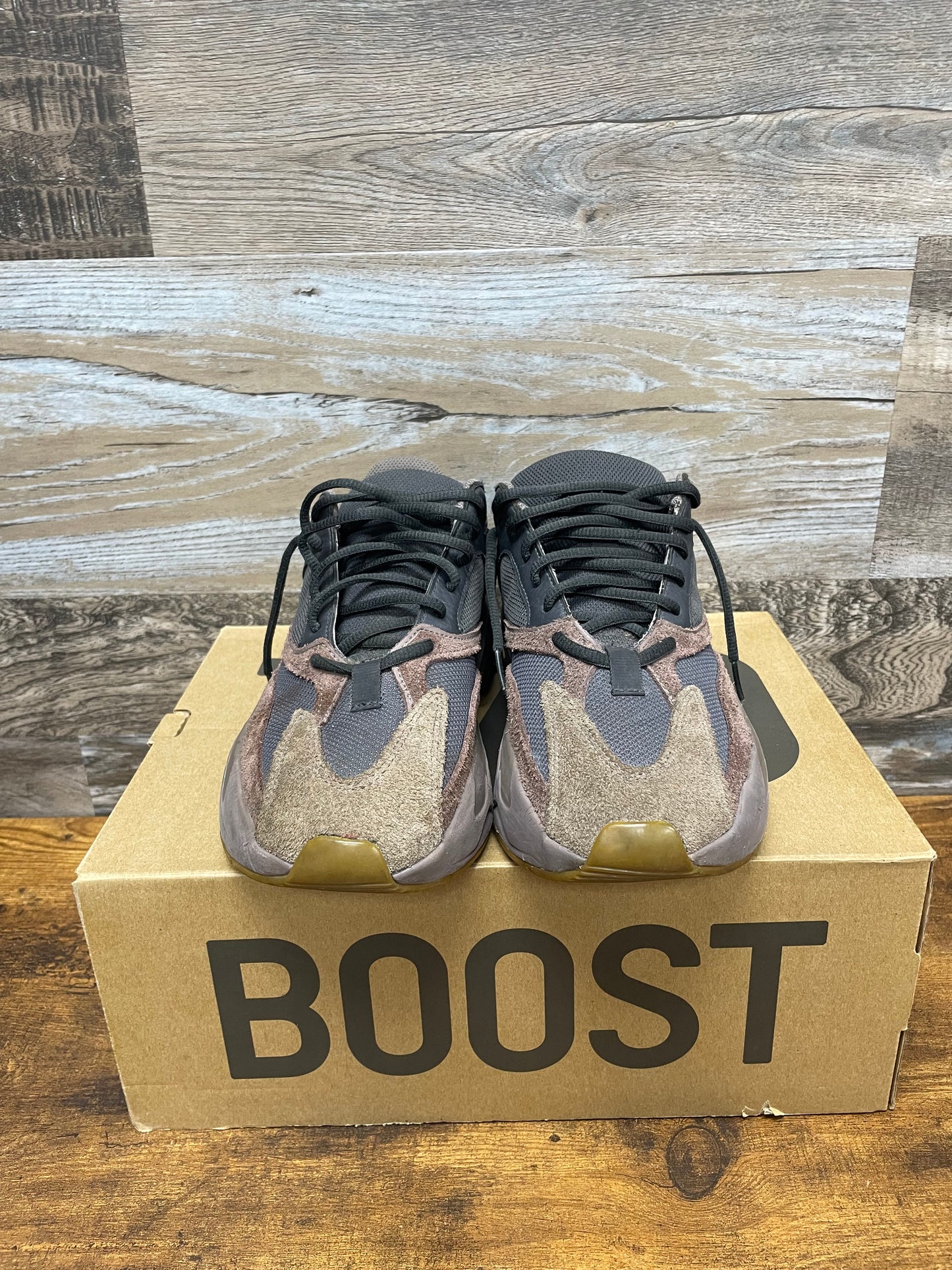 Yeezy Boost 700 “Mauve” 8.5