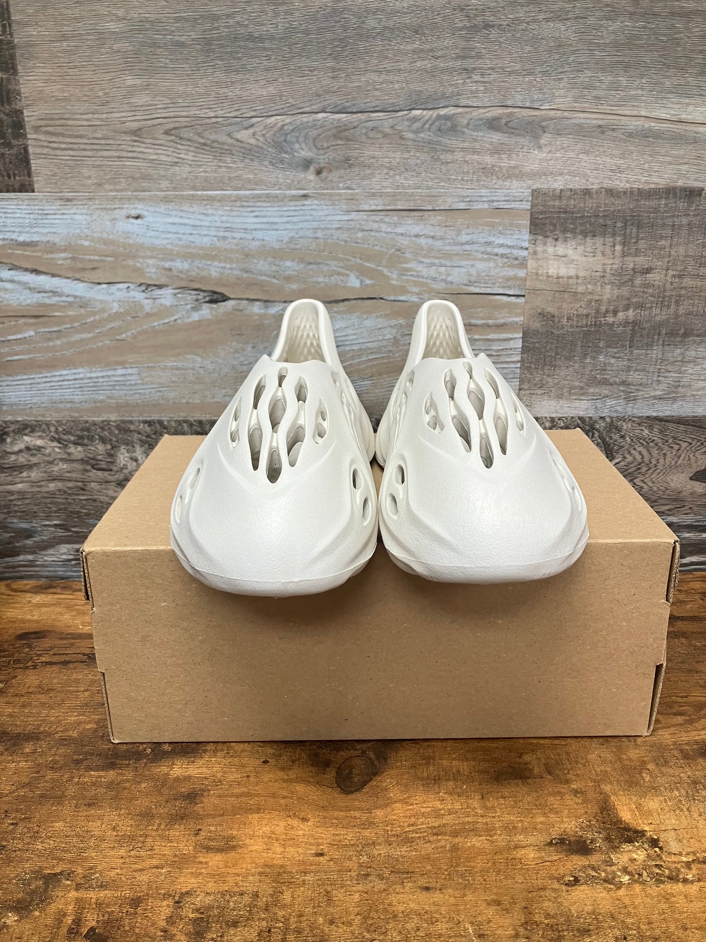 Adidas Yeezy Foam RNNR “ARARAT” 14