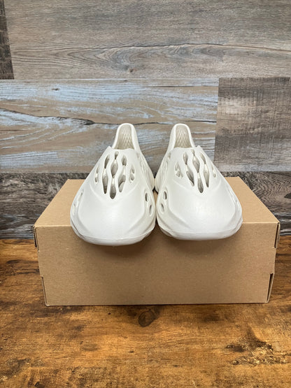 Adidas Yeezy Foam RNNR “ARARAT” 14