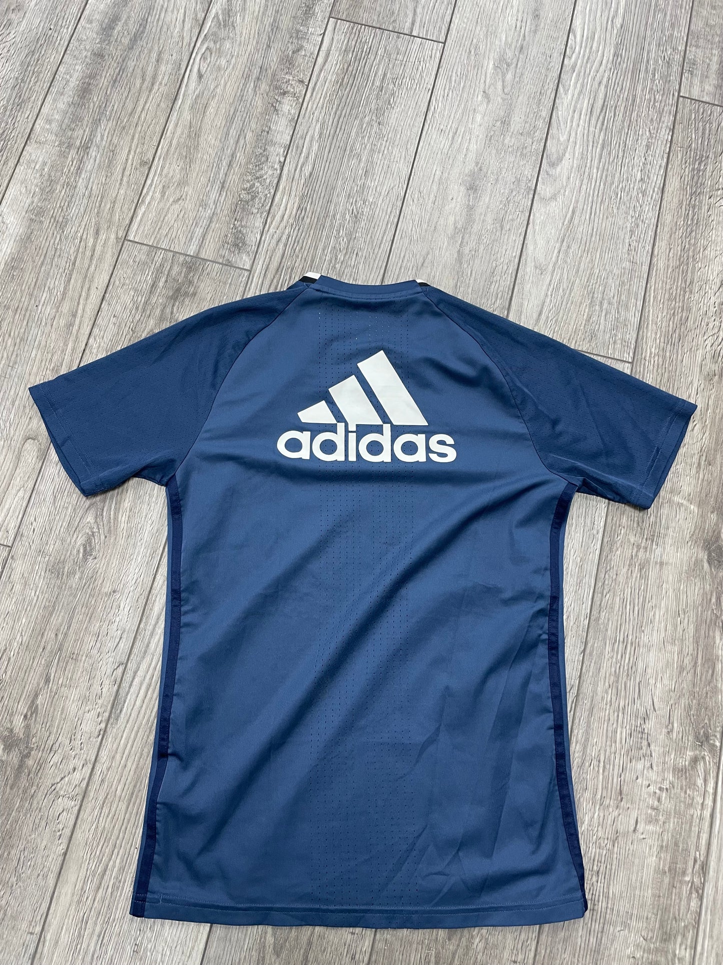 S- adidas Manchester United training jersey from the 2016-17