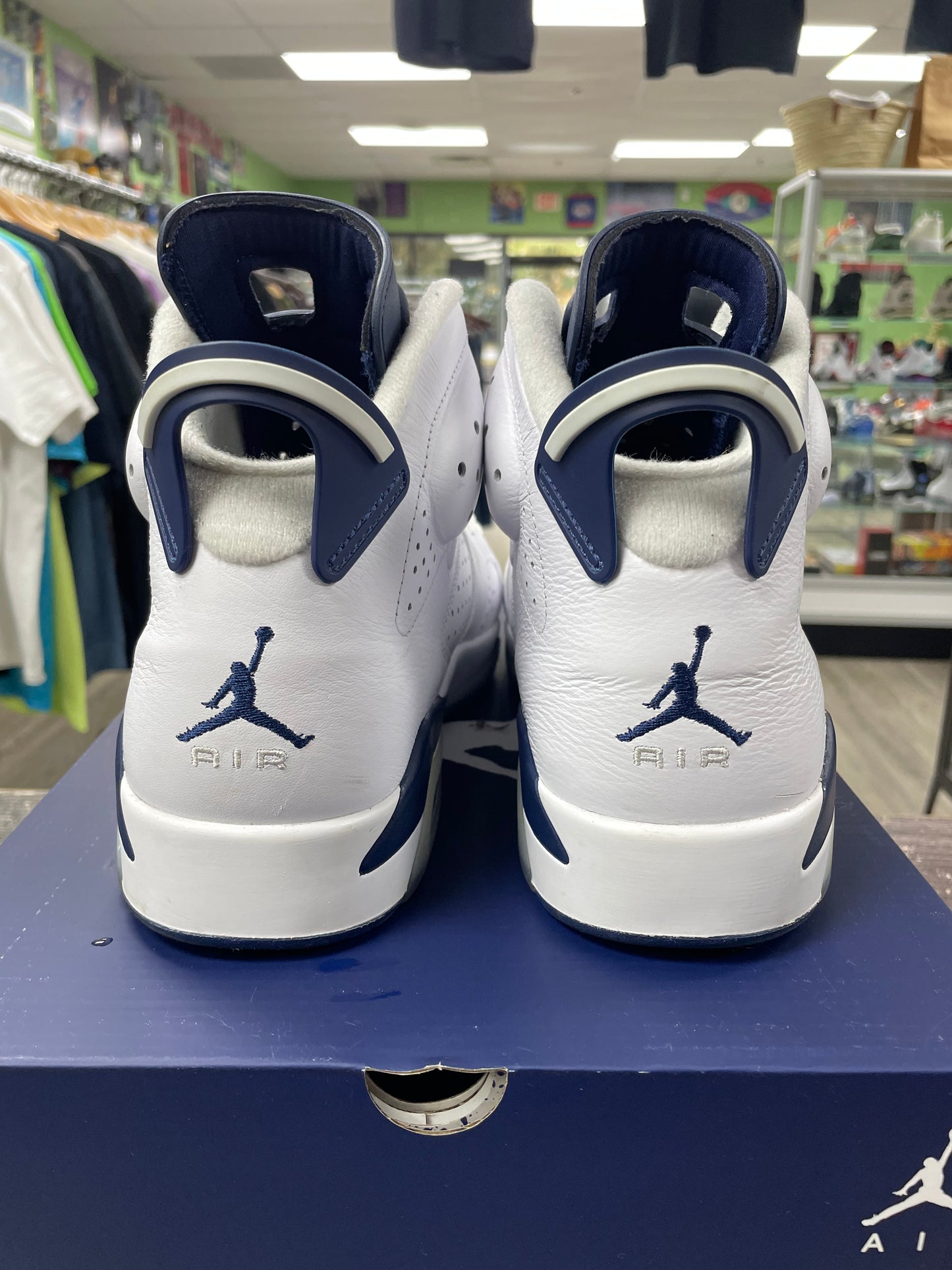 Jordan 6 Midnight Navy Size 11