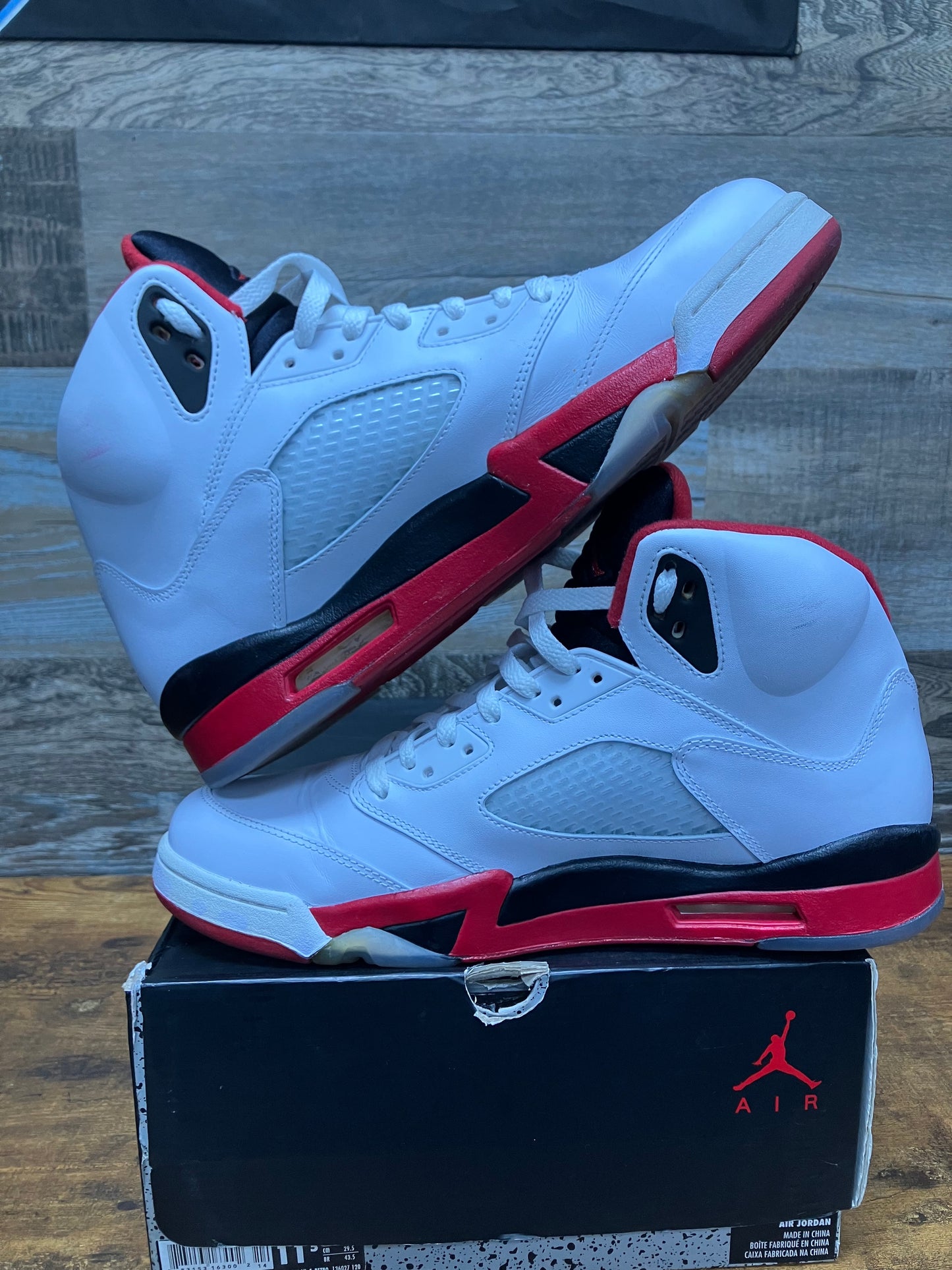 Jordan 5 Fire Red 2013 Size 11.5
