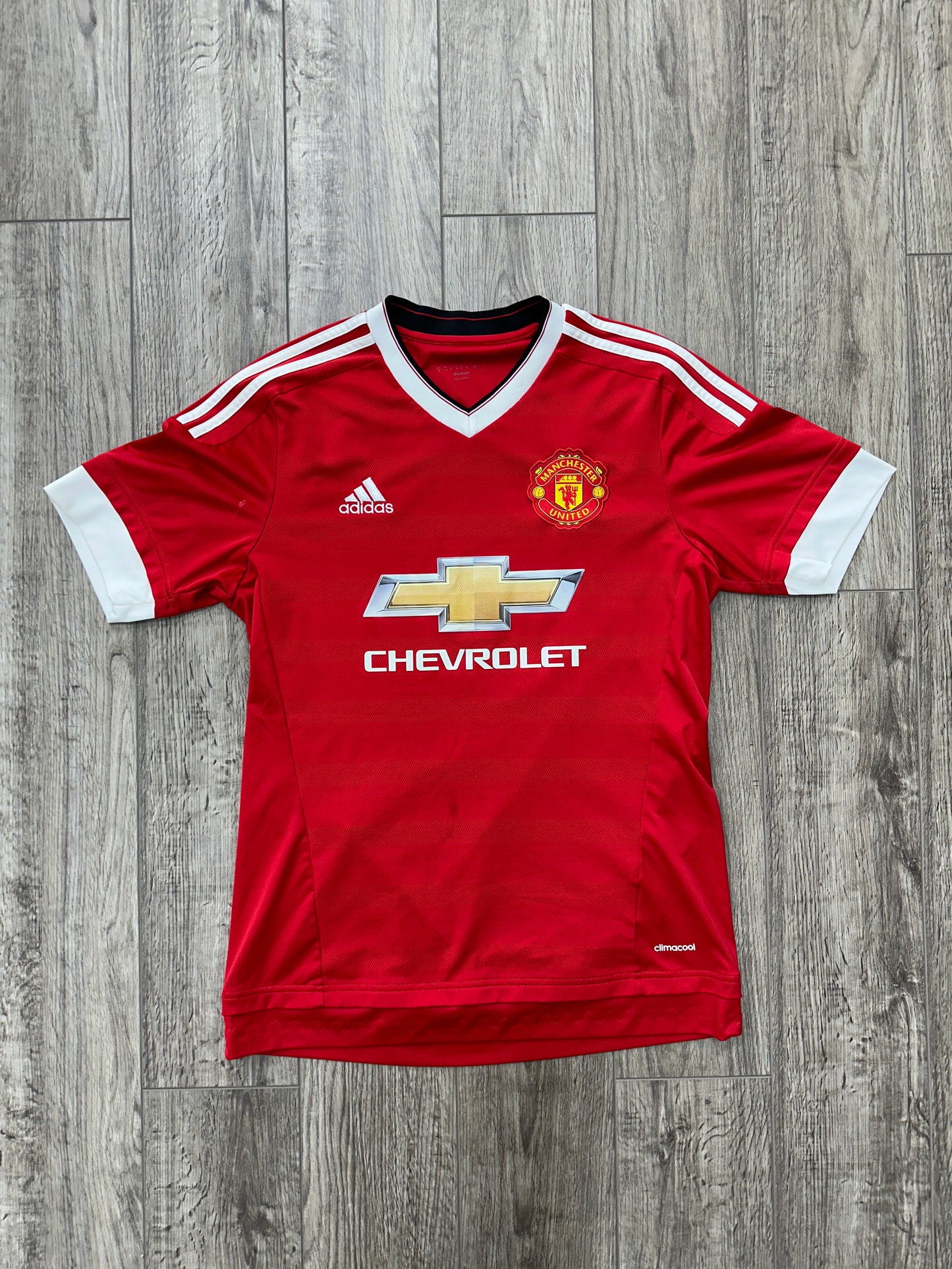 Manchester United Home jersey 15/16 Size M