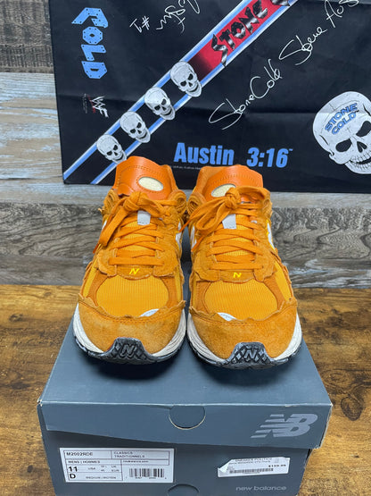 11 - New balance 2002r Protection Pack Orange