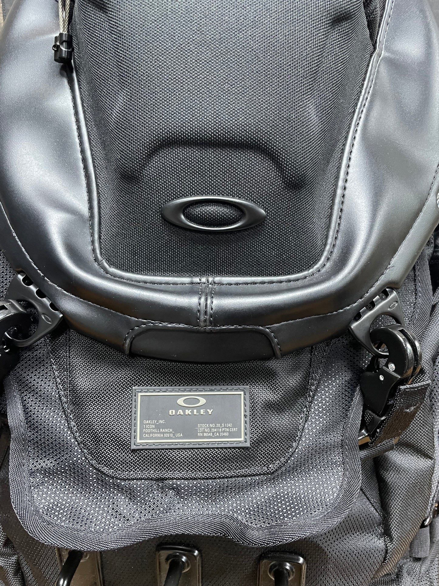 OS - Oakley Kitchen Sink Backpack