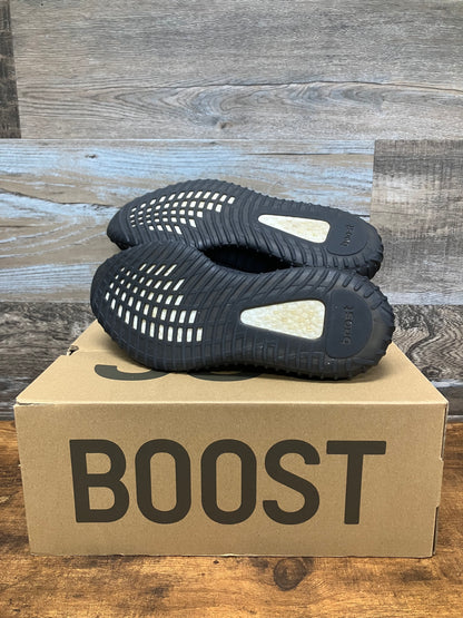 Yeezy 350 Black Static 9.5