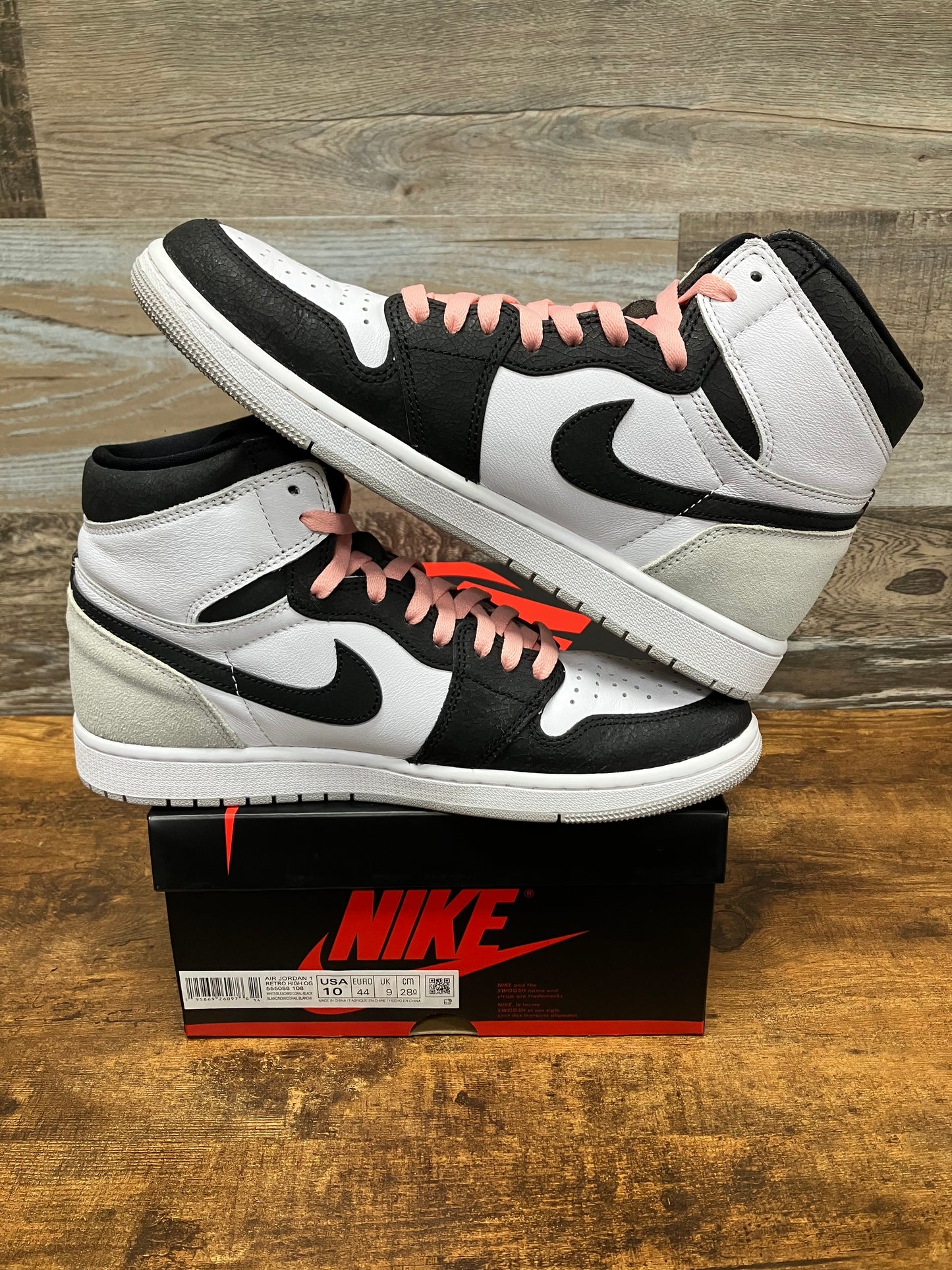 Jordan 1 high Bleached coral Size 10