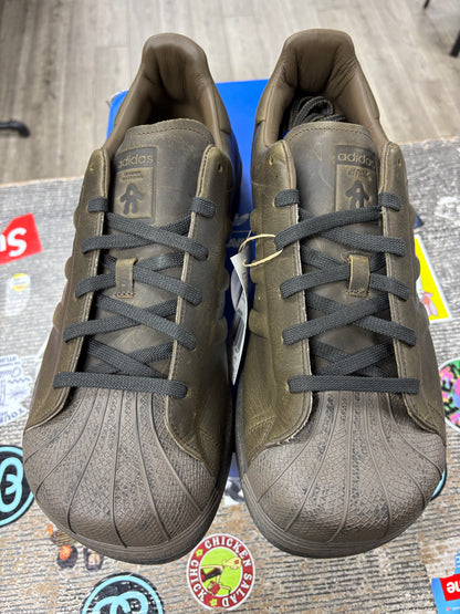 13w- Adidas superstar Avavav umber