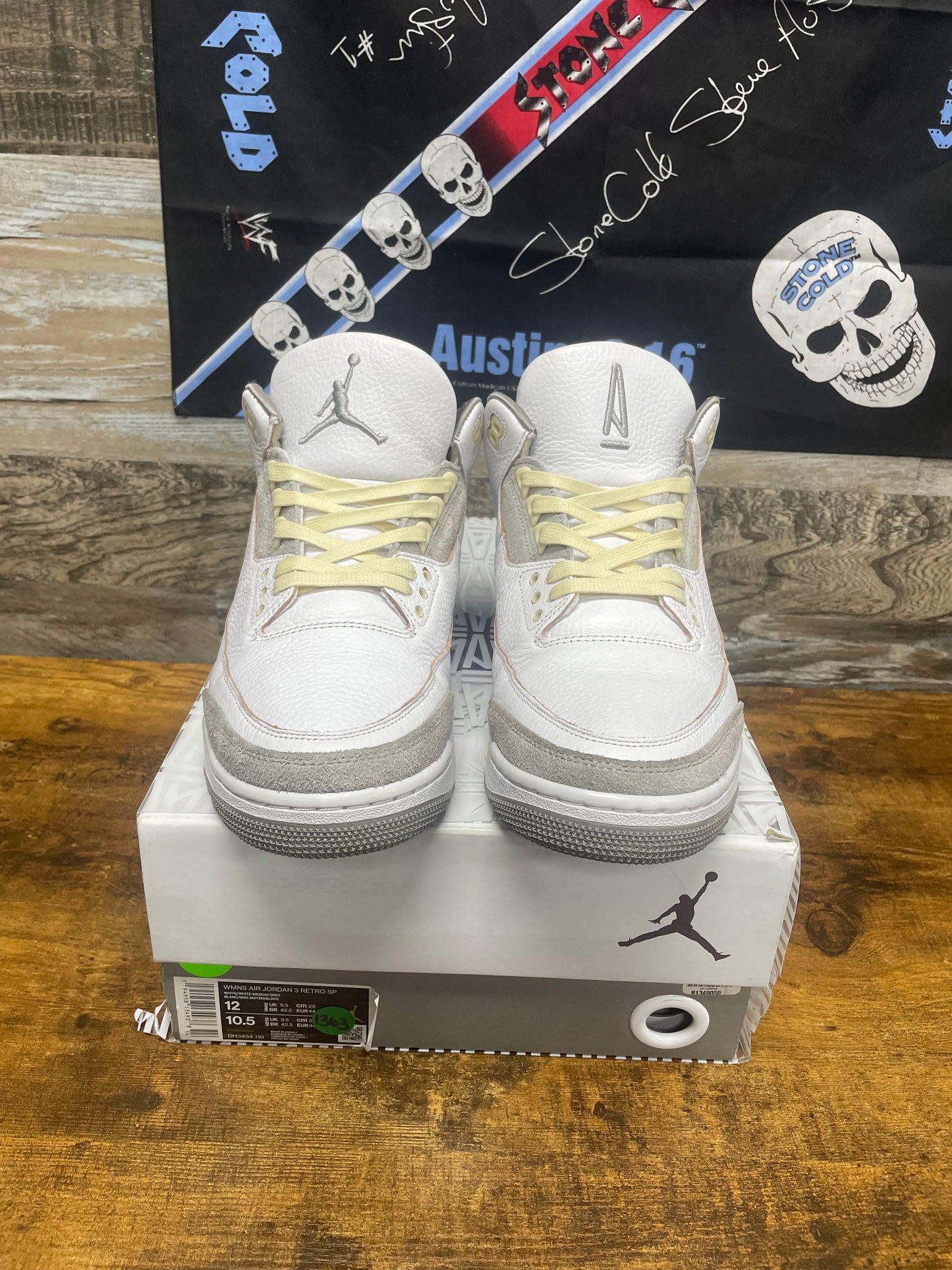 12w/10.5M - A Ma Maniére x Air Jordan 3 Retro SP sneakers