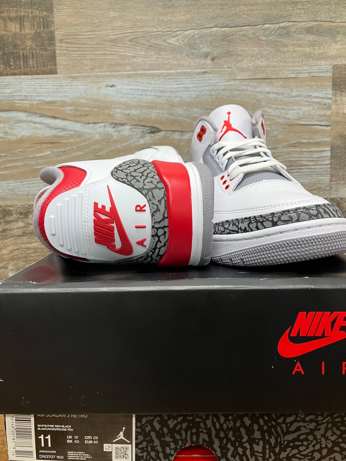 Air Jordan 3 Red Cement Size 11 New