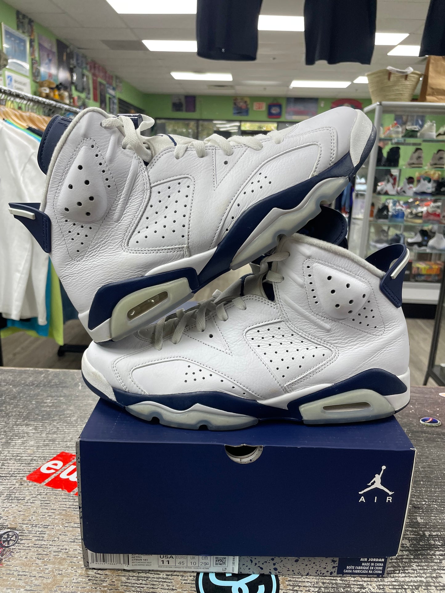 Jordan 6 Midnight Navy Size 11