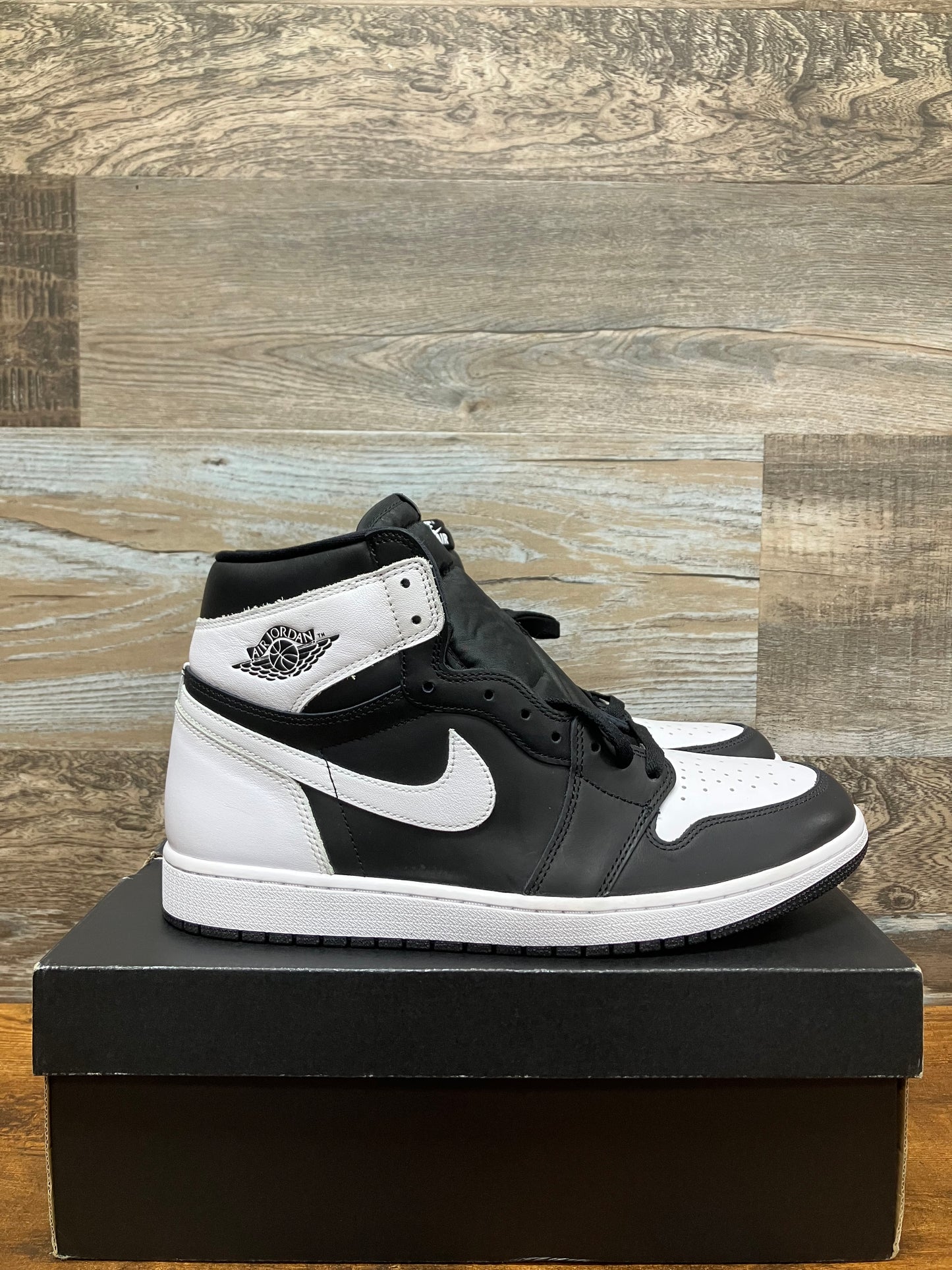 Air Jordan 1 Black White 12.5