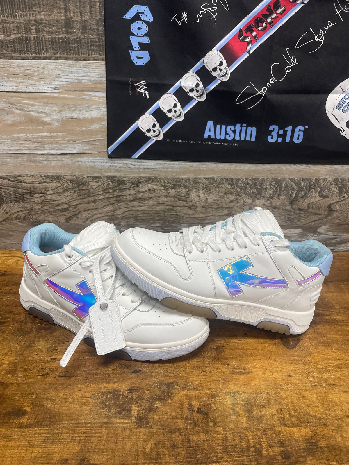 44/11 - Off-White Out of Office "OOO" Low-Top Sneaker