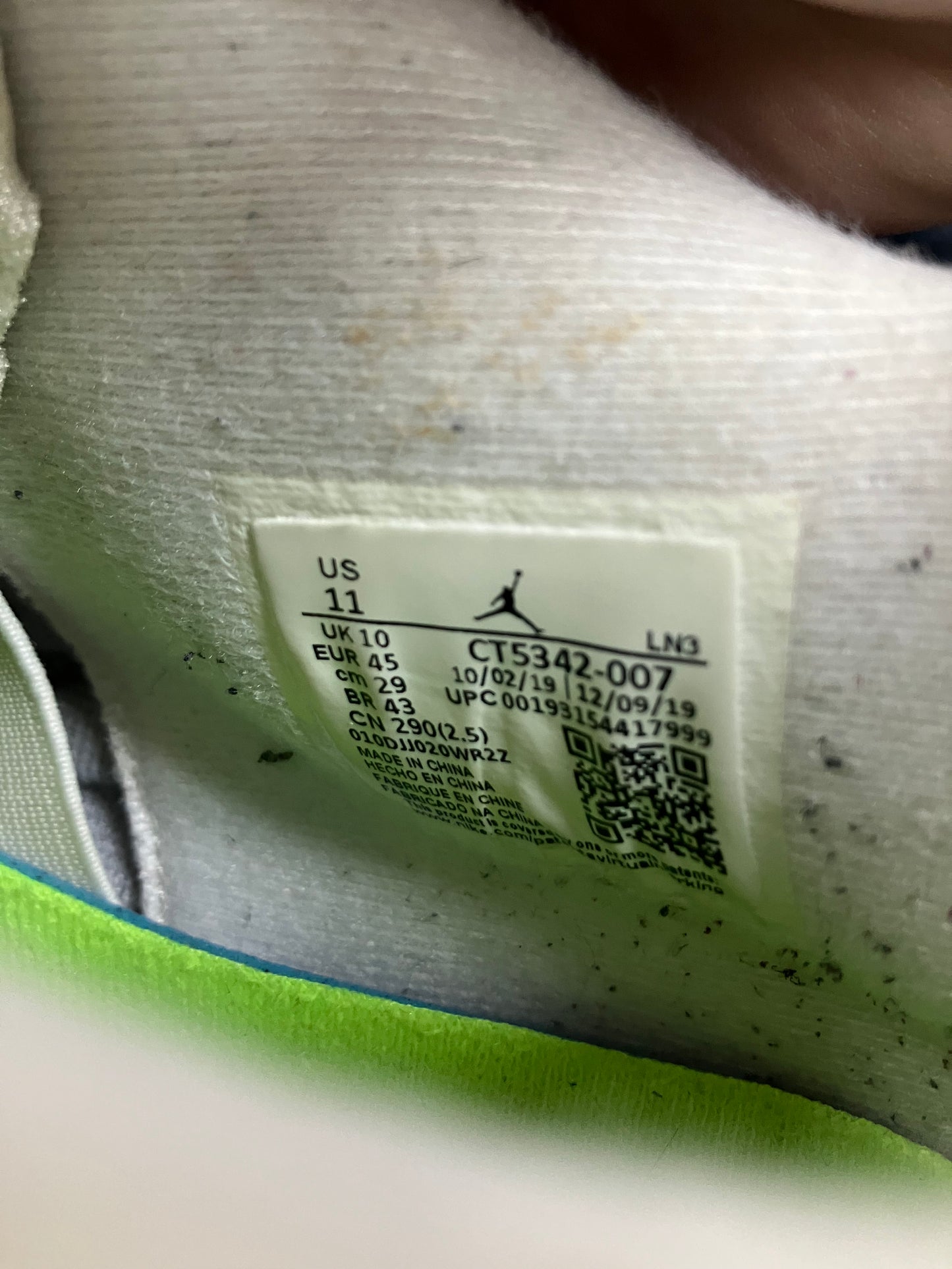 Jordan 4 Neon Size 11