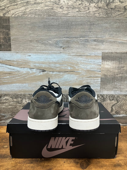 Air Jordan 1 Low Mocha 12