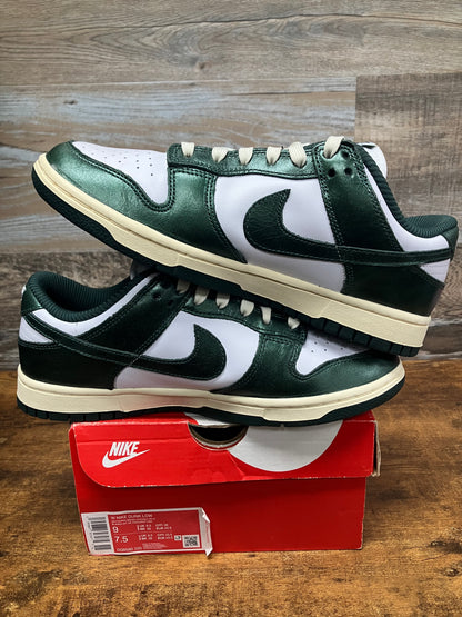 9W/7.5M - Dunk low Vintage Green