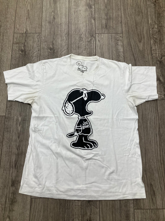 Kaws Snoopy Tee Size Large