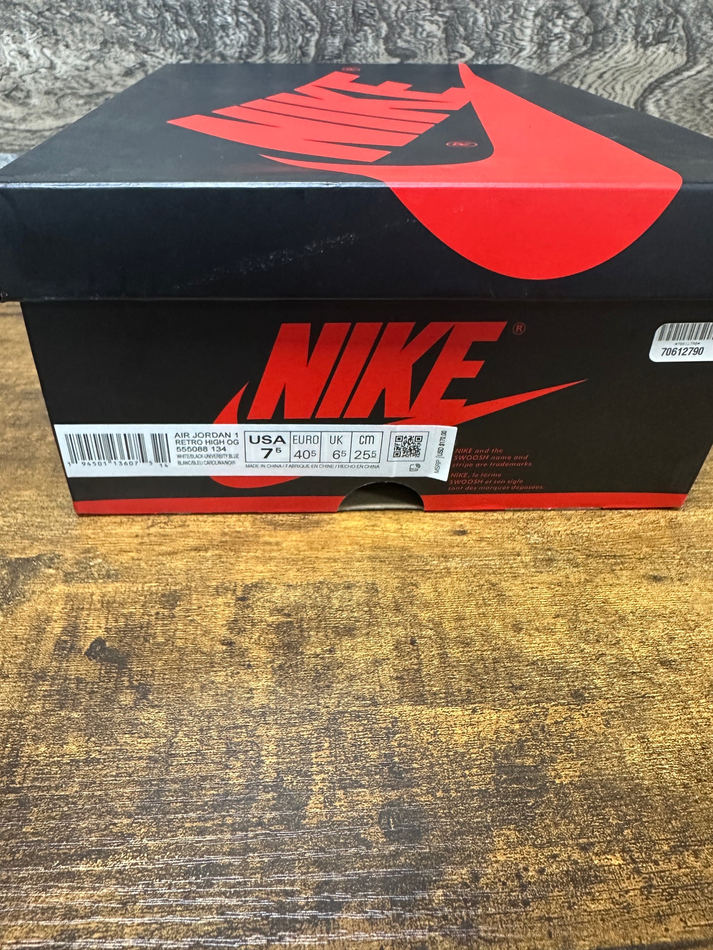 Jordan 1 high UNC Size 7.5