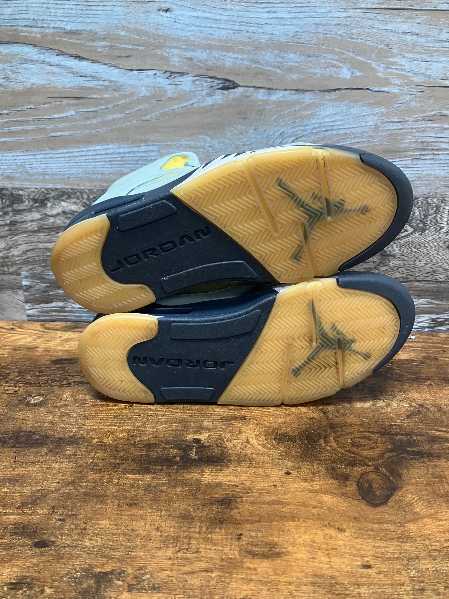 Jordan 5 Jade Horizon Size 9