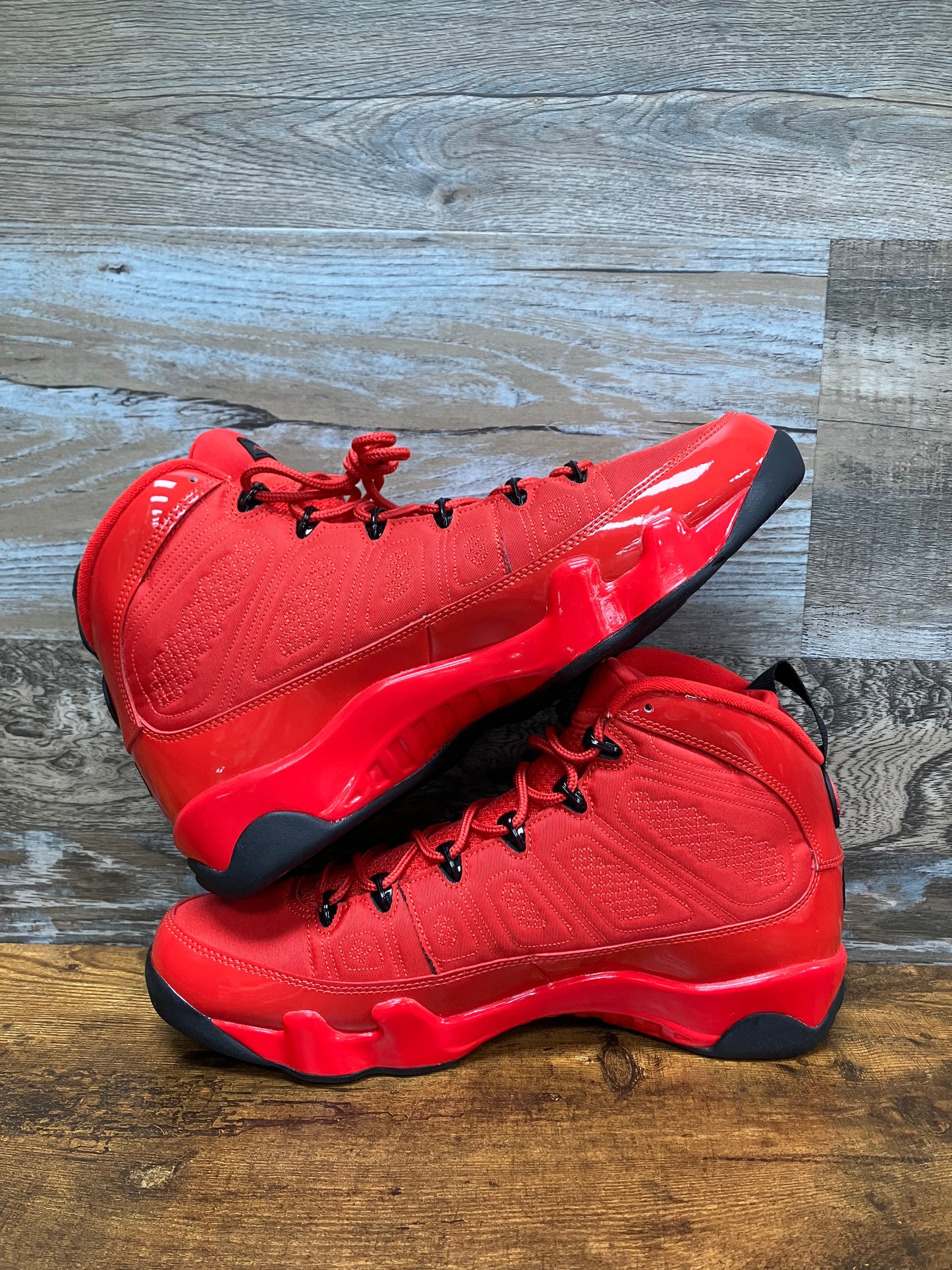 Jordan 9 Chile Red Size 11.5