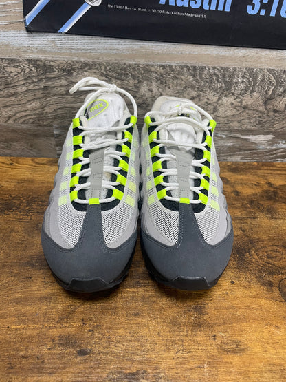 9 - AirMax 95 Big Bubble Neon