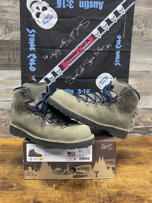11 - Danner Mountain Pass boots