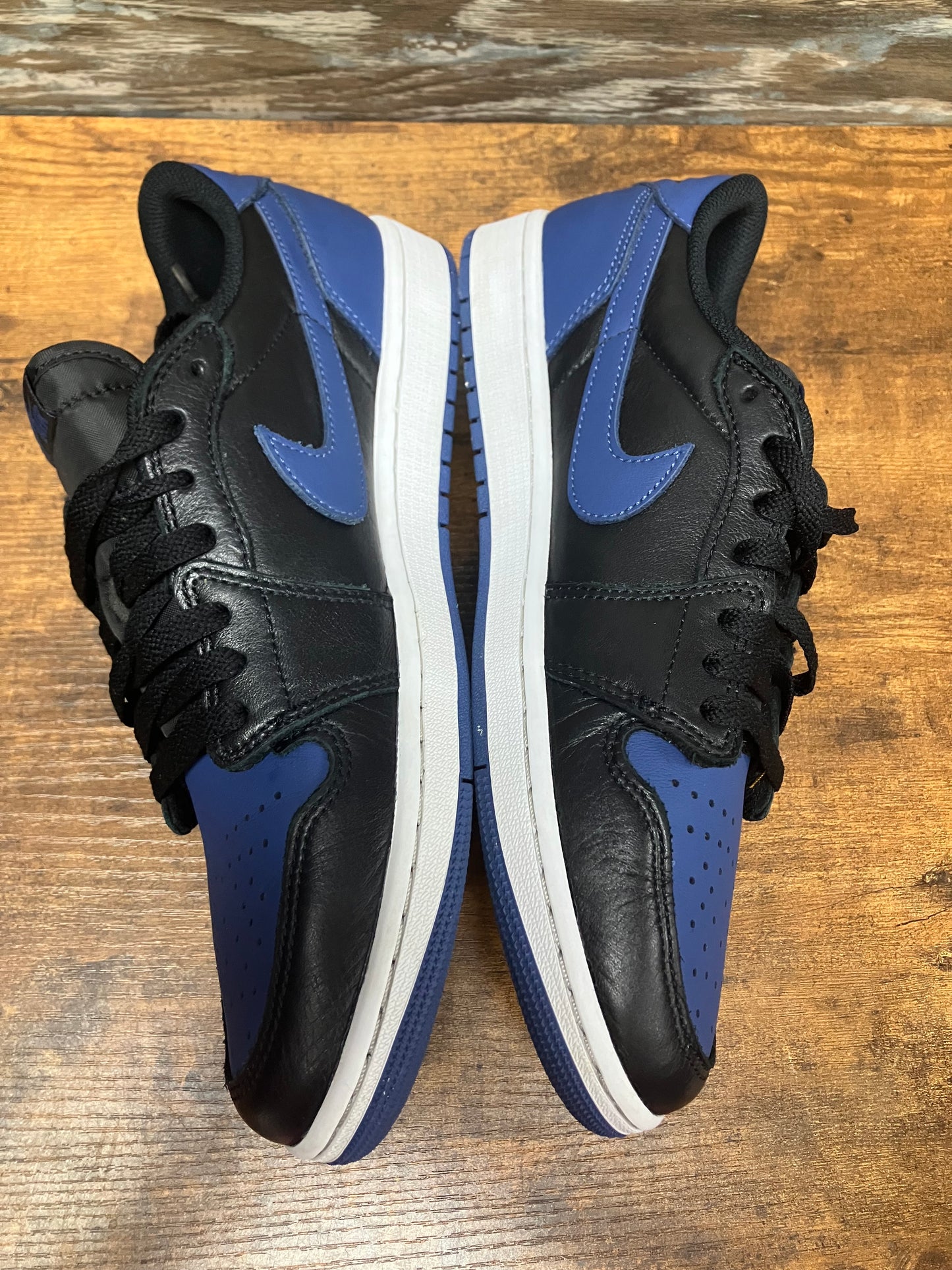 10 - Air Jordan 1 Low Mystic Navy
