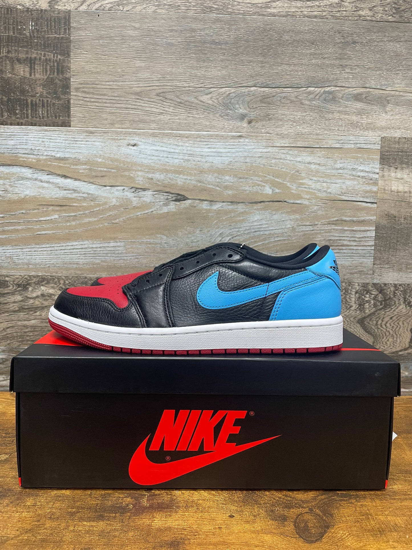 Air Jordan 1 Low OG
NC to Chi W10.5