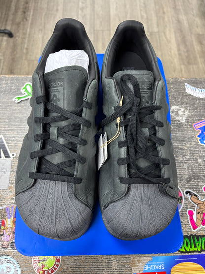 12w - Adidas superstar Avavav carbon