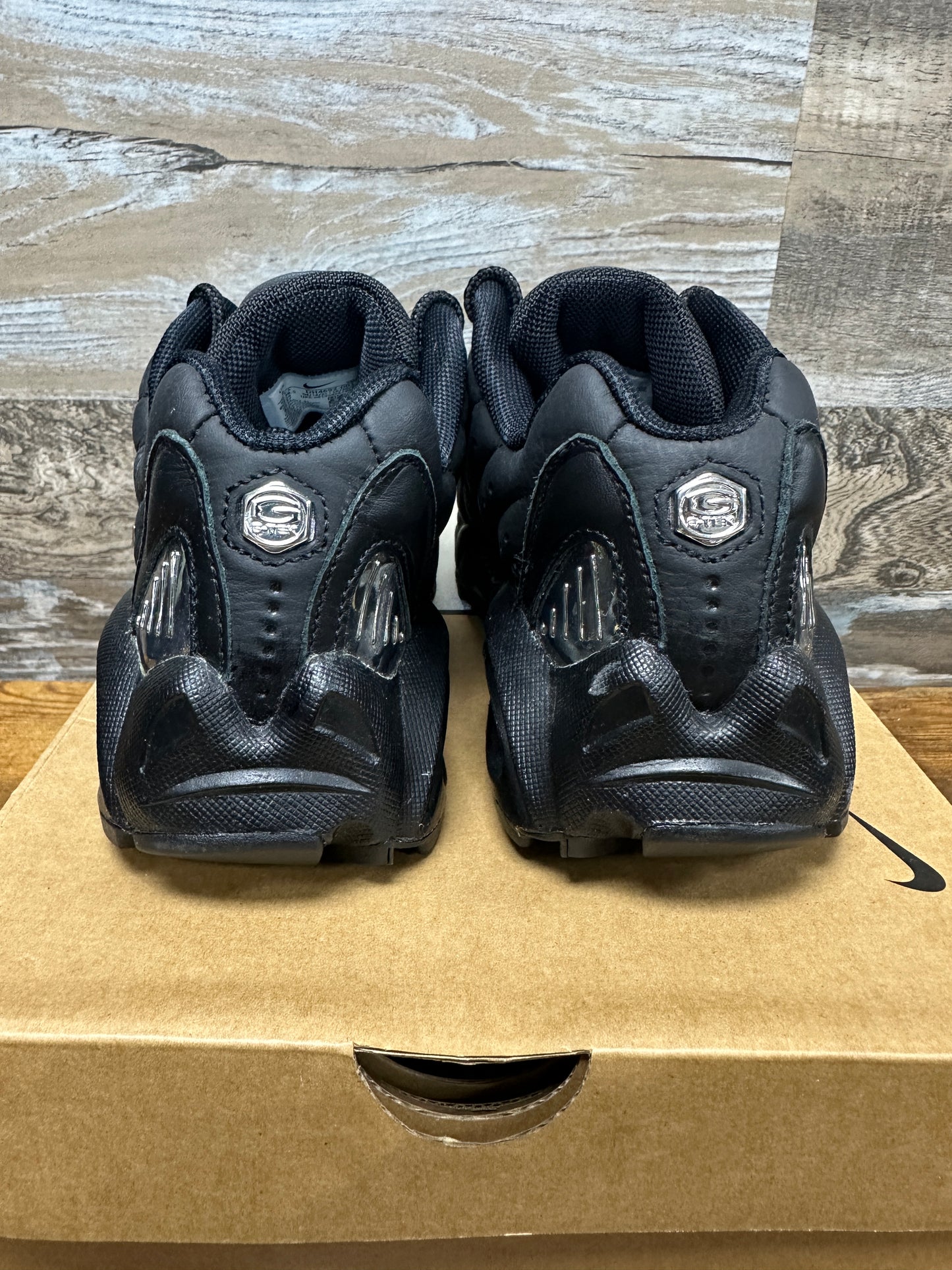 6m/7.5w - Nike Hot step Air terra Nocta