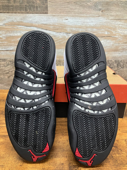 Jordan 12 Taxi flip Size 9