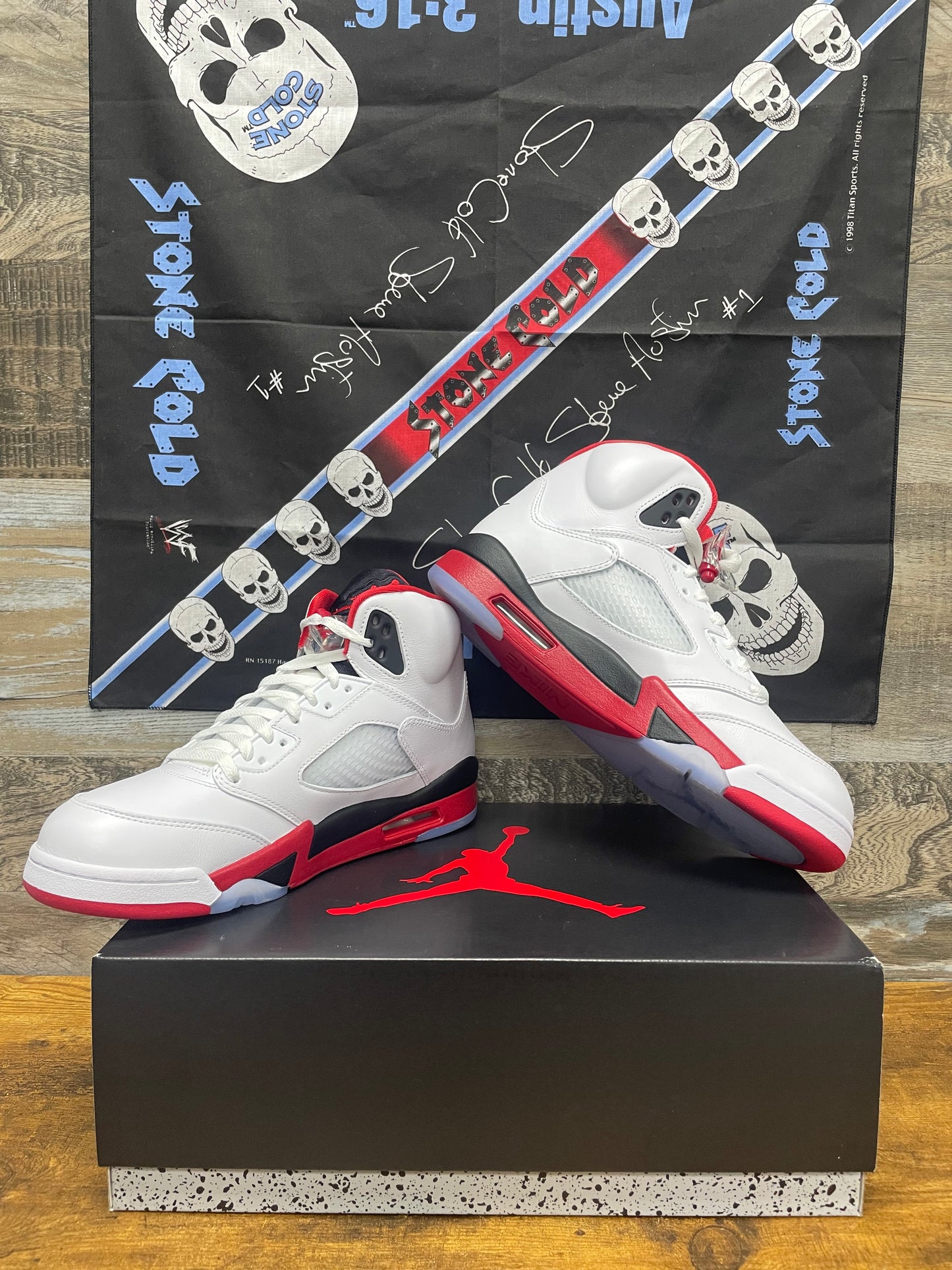 Air Jordan 5 Retro OG "Fire Red" 10