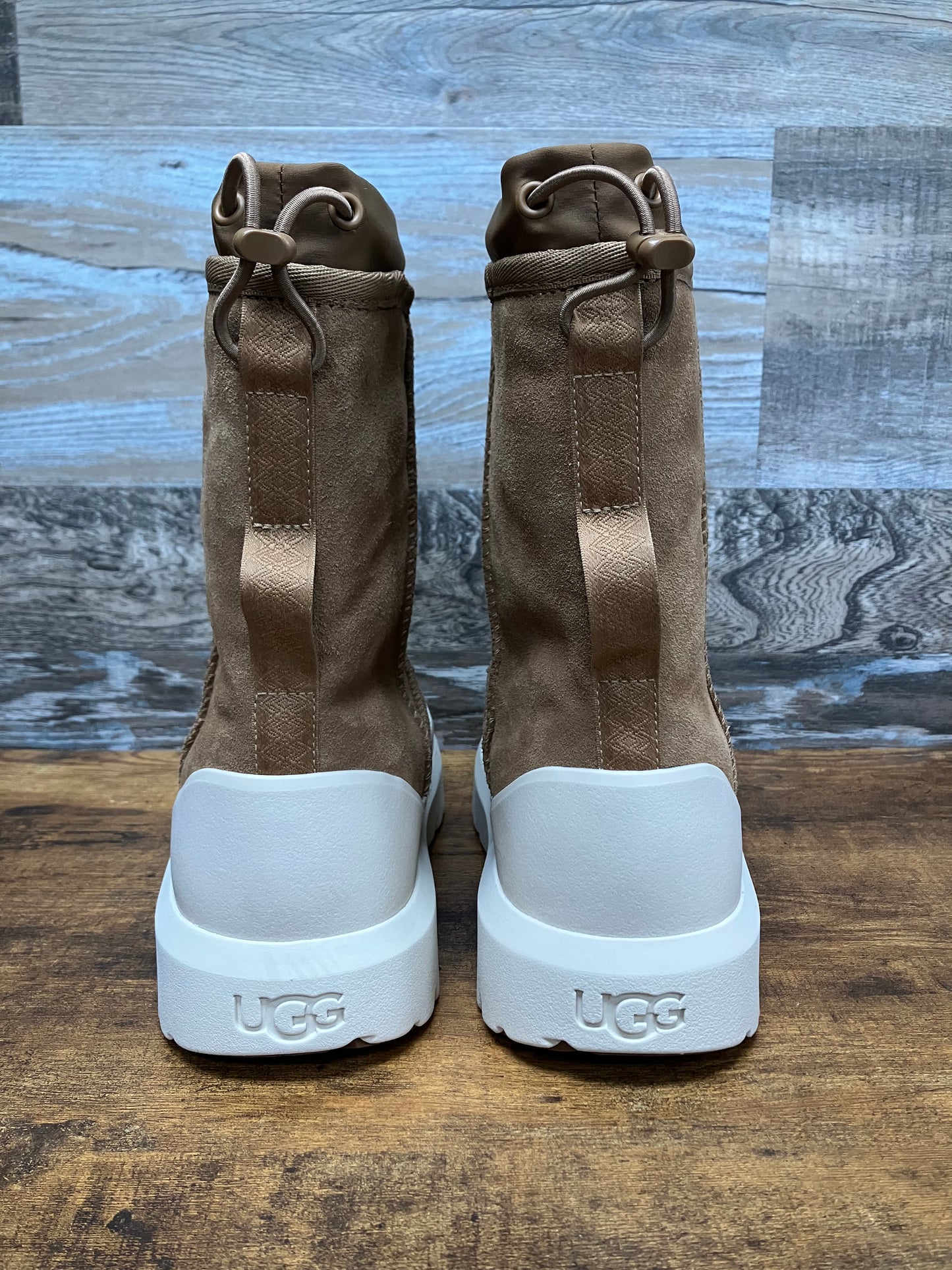 UGG Short Weather Hybrid Boot Size 11