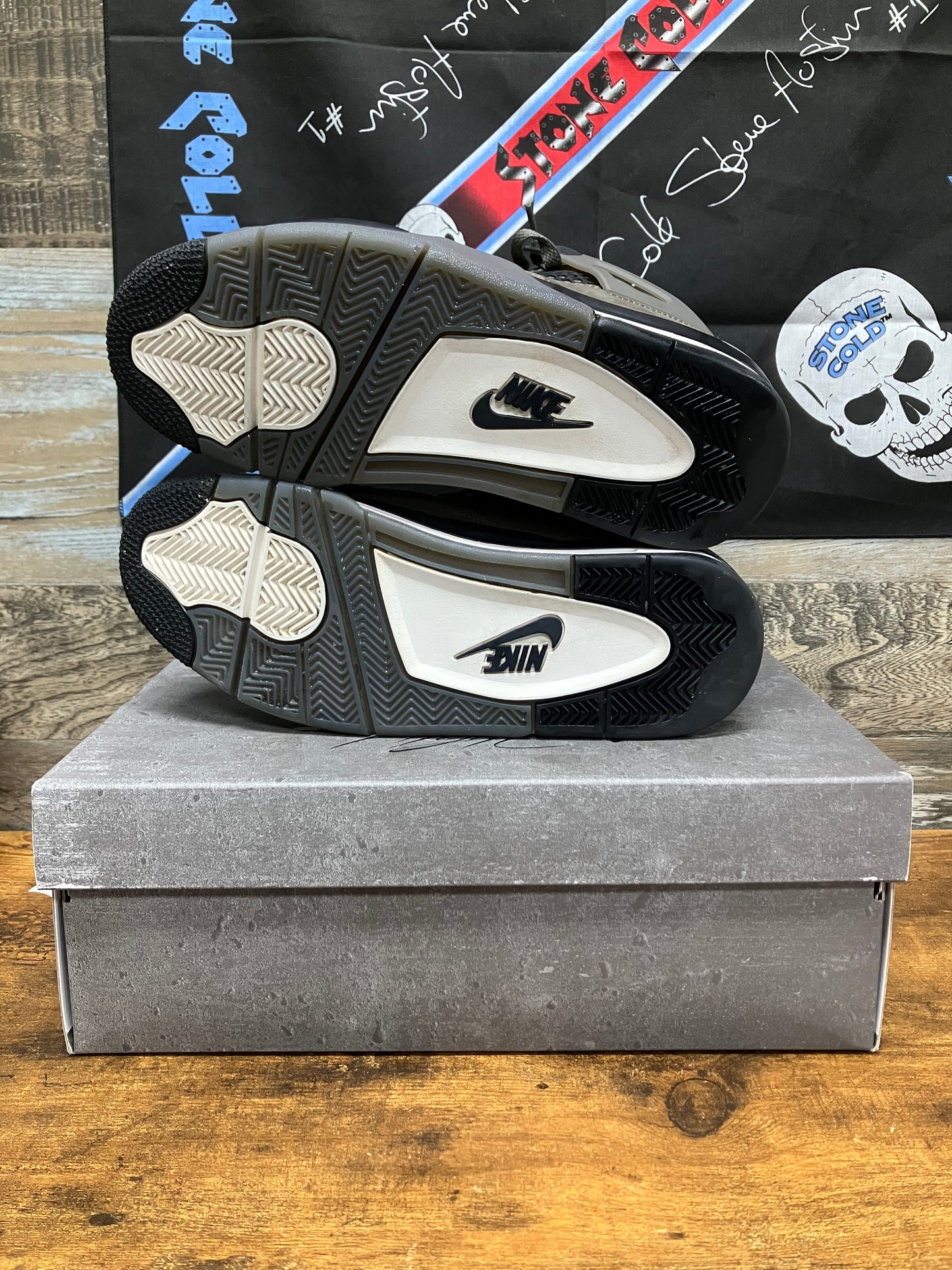 Jordan Retro 4 Basketball "Cave Stone" 9