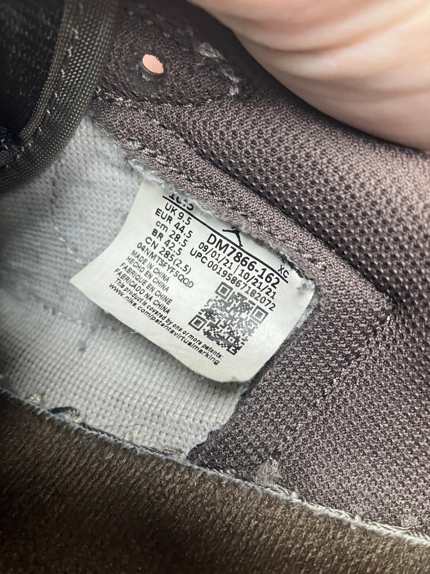 Jordan 1 Low Travis Scott Reverse Mocha Size 10.5