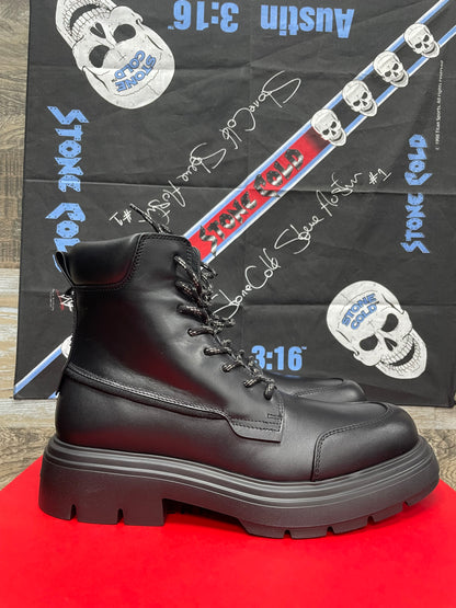 EU 10 - Salvatore Ferragamo
Men’s Black Maxi-Tongue Combat Boots
