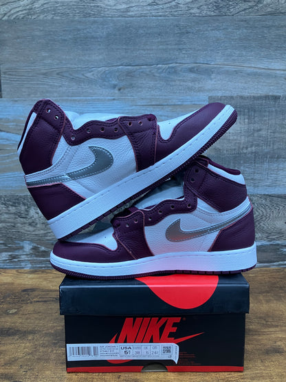 Jordan 1 High Bordeaux Size 5.5y