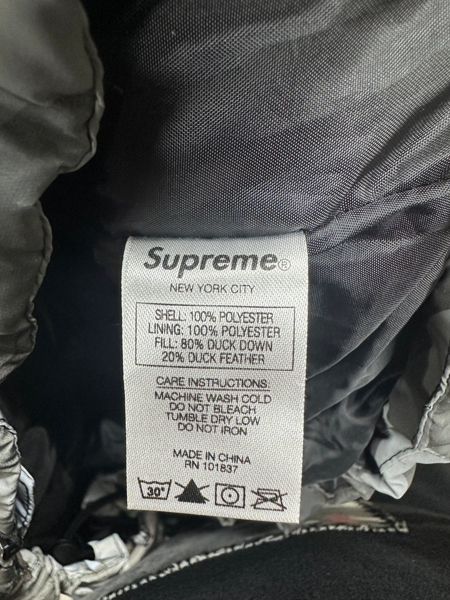 M - Supreme Reflective Camo Jacket FW18