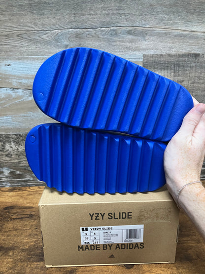 Yeezy Slide Azure Size 5