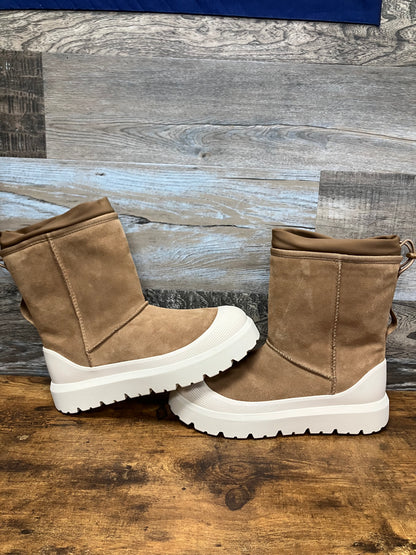 UGG Short Weather Hybrid Boot Size 11