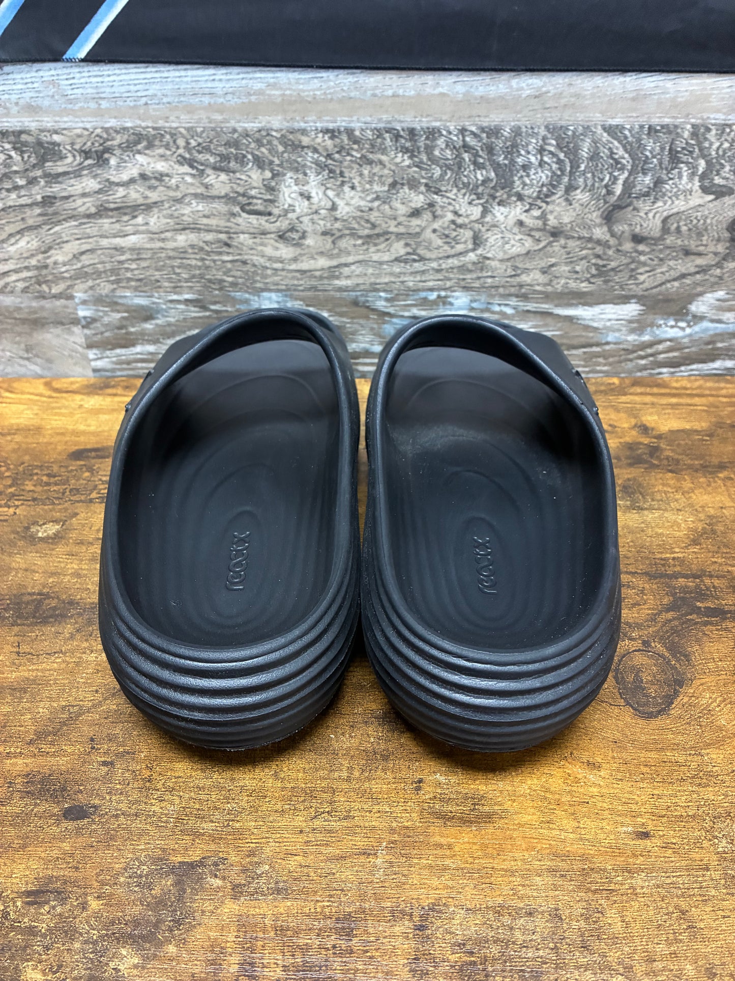 13 - Nike ReactX Slides