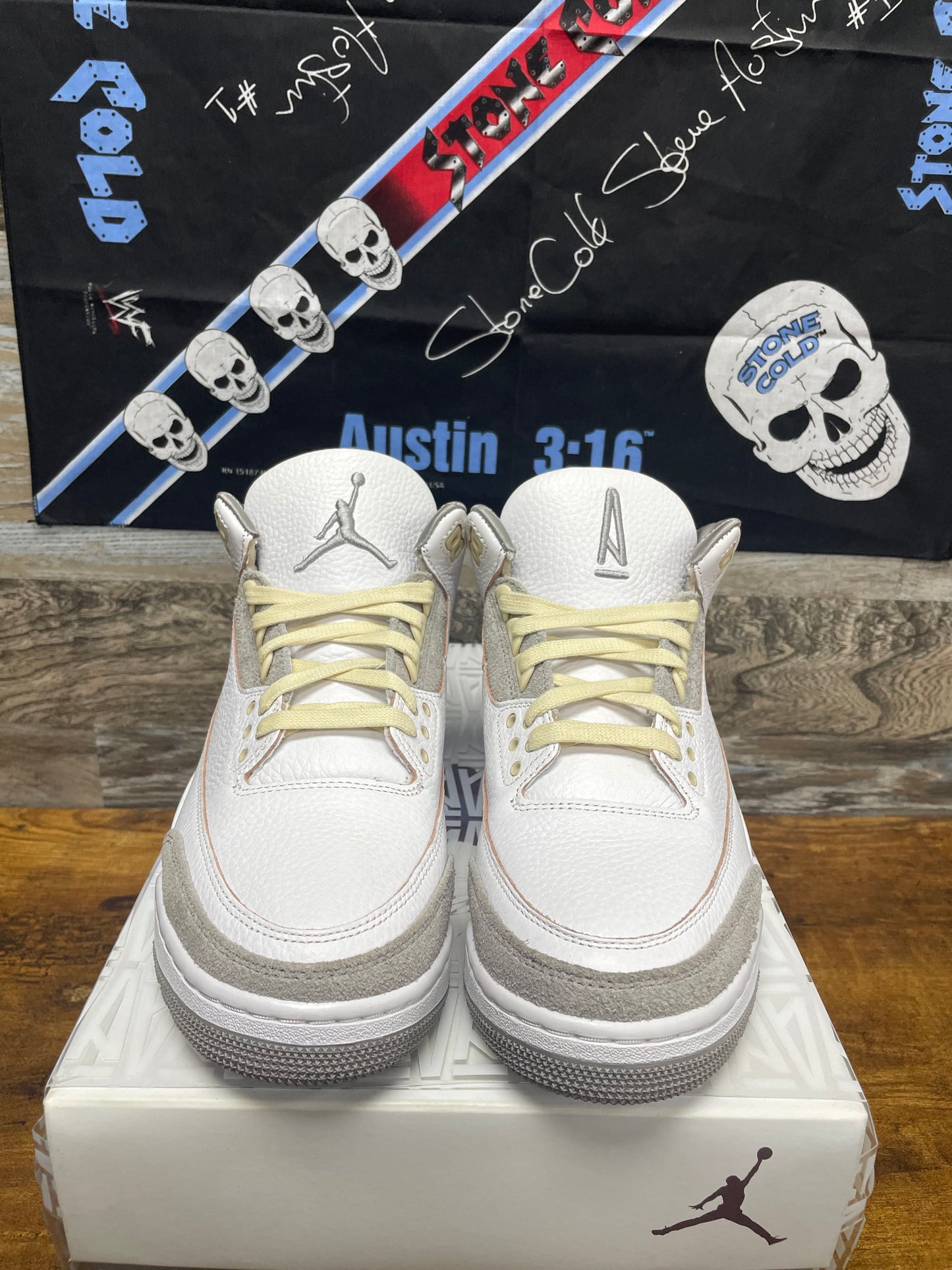 11 - Jordan 3 Retro SP A Ma Maniére sneaker