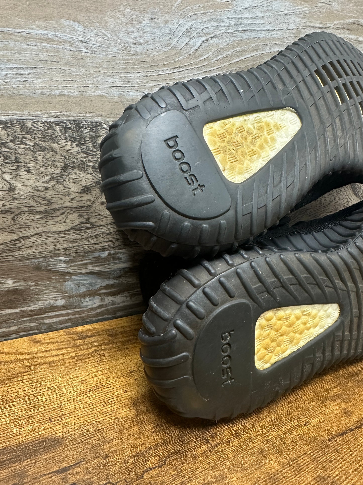 7.5-Adidas Yeezy 350v2 Oreo