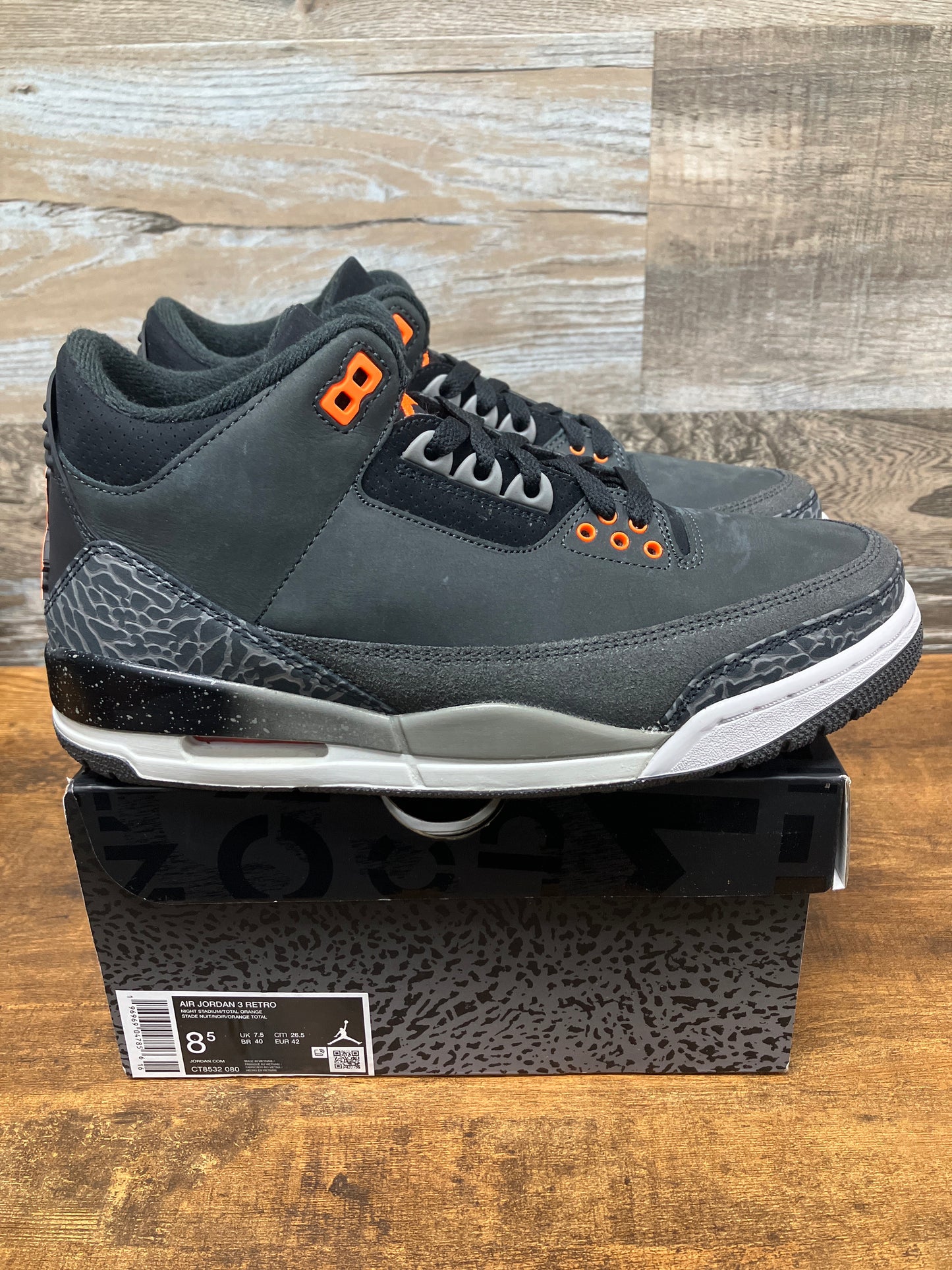 Jordan 3 Fear Pack Size 8.5 New