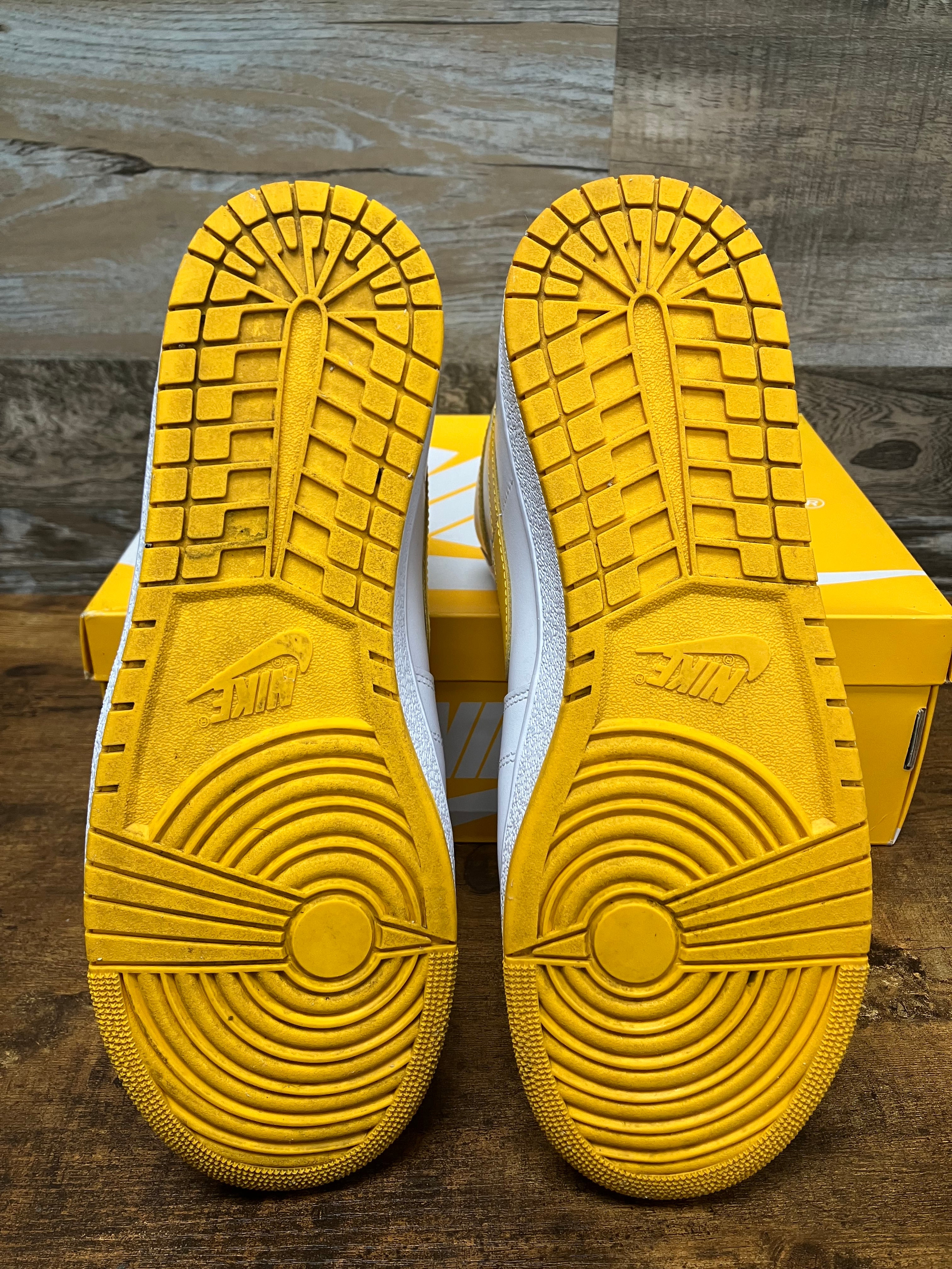 マリンゴールド Jordan Air Ship University Gold Size 13 – equator
